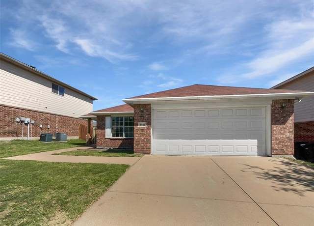 Property at 9940 Peregrine Trl, Fort Worth, TX 76108, 3 beds, 2 baths