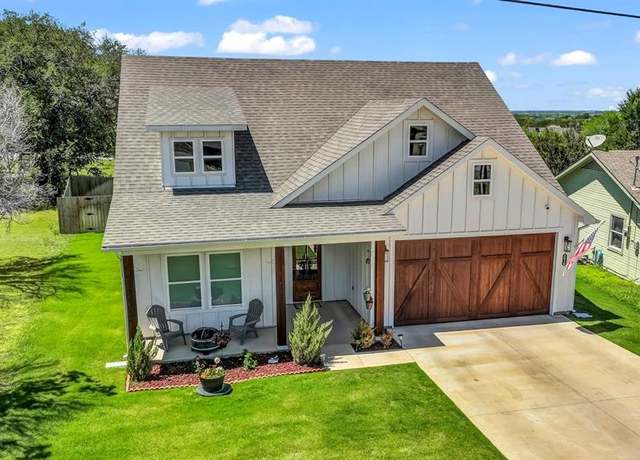 Property at 2410 San Gabriel Dr, Granbury, TX 76048, 3 beds, 2 baths