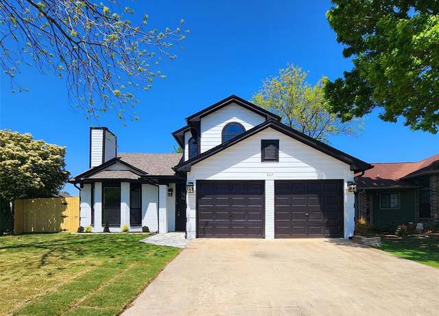 Property at 227 Rodeo Dr, Keller, TX 76248, 3 beds, 2.5 baths