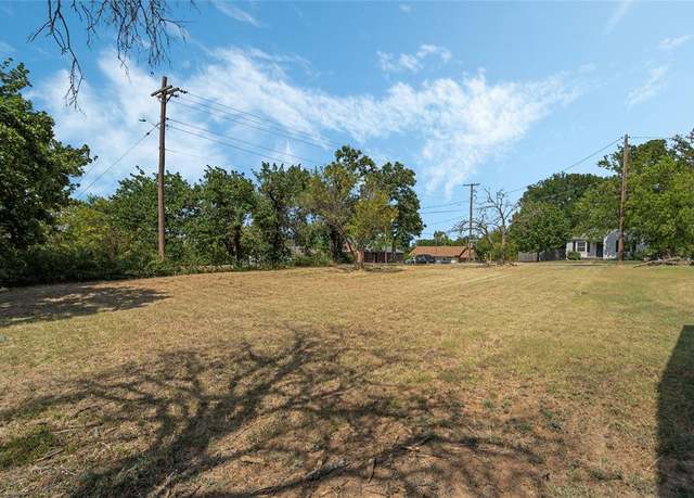 Property at 904 Industrial St, Denton, TX 76205