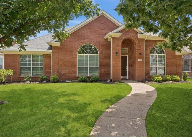 Property at 9879 Red Cedar Dr, Frisco, TX 75035, 4 beds, 2 baths