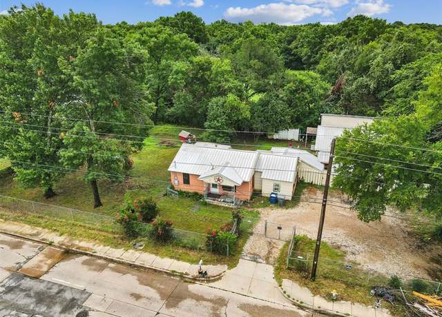Property at 9806 Elam Rd, Dallas, TX 75217, 4 beds, 1 bath