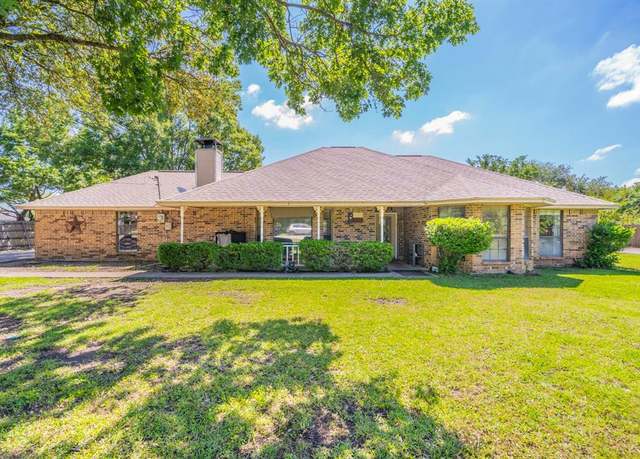 Property at 916 Rachelle Dr, Red Oak, TX 75154, 4 beds, 2 baths