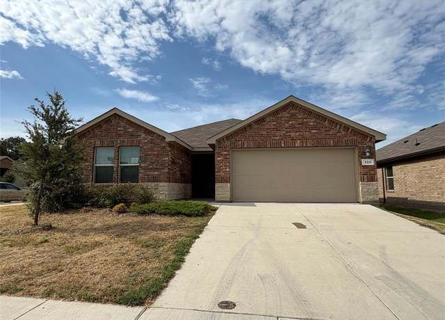 Property at 424 Amory St, Azle, TX 76020, 5 beds, 2 baths