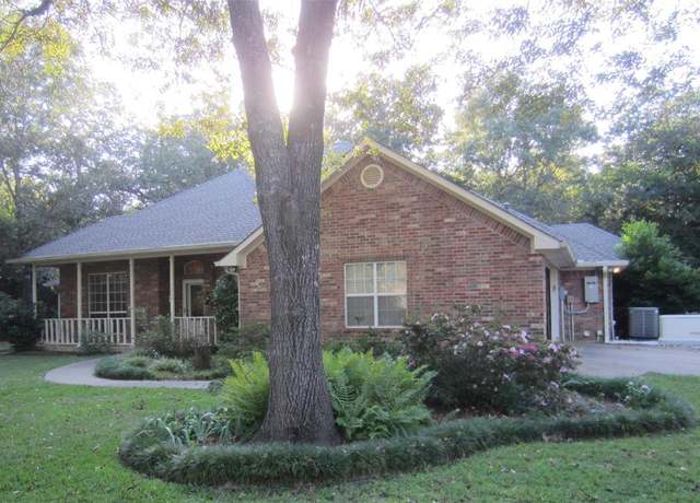 Property at 7330 Dogwood Trl, Athens, TX 75751, 3 beds, 2.5 baths