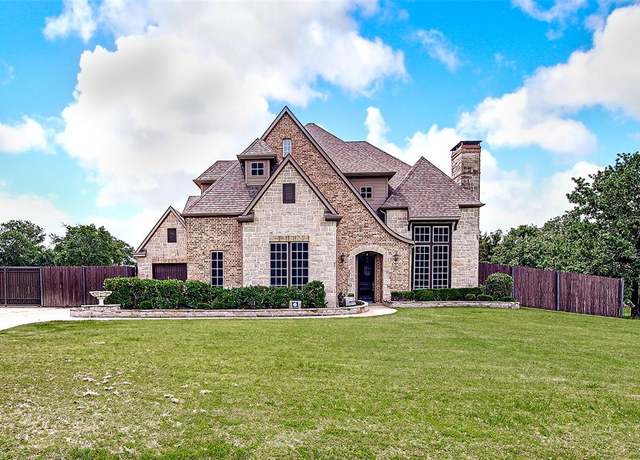 Property at 7380 Hinton Dr, Mansfield, TX 76063, 4 beds, 3.5 baths