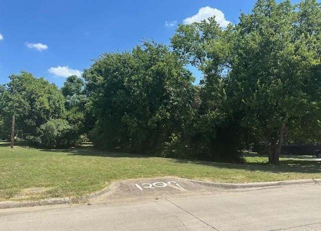 Property at 1207 North St, Dallas, TX 75203