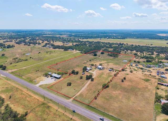 Property at 6051 Highway 279, Brownwood, TX 76801, 3 beds, 2 baths