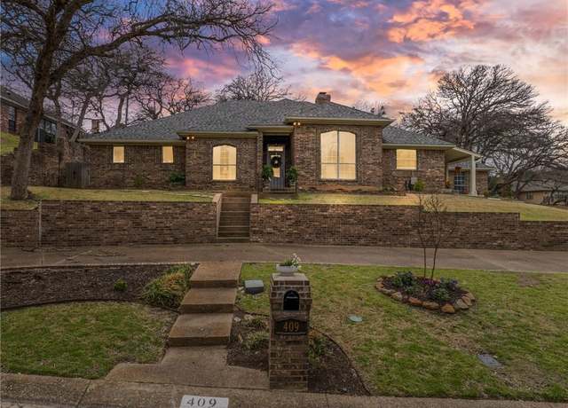 Property at 409 Shadow Mountain Dr, Woodway, TX 76712, 4 beds, 3 baths
