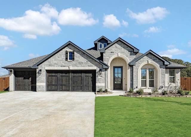 Property at 2500 Fischer Ln, Mansfield, TX 76063, 4 beds, 3 baths