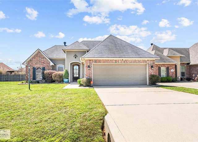 Property at 217 Sedgewick Ave, Haughton, LA 71037, 3 beds, 2 baths