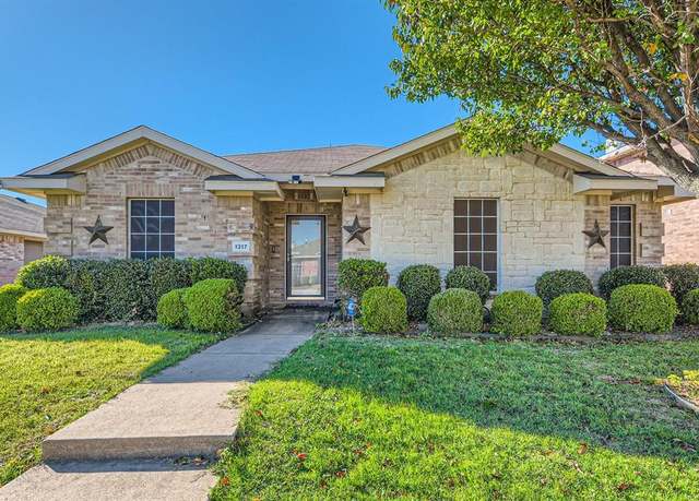 Property at 1317 Harbor Ct, Lancaster, TX 75134, 4 beds, 2.5 baths