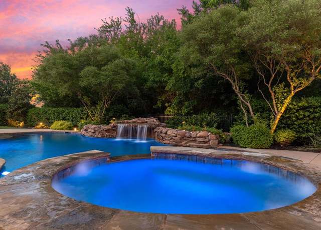 Property at 280 Gentry Dr, Prosper, TX 75078, 4 beds, 5 baths