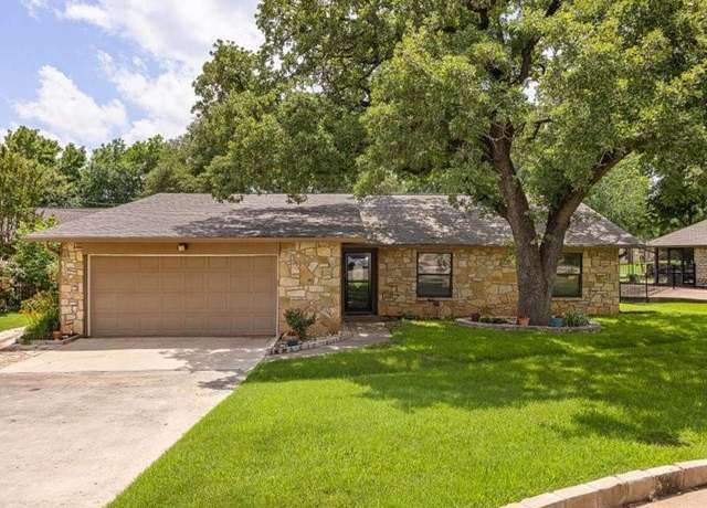 Property at 5807 Choctaw Dr, De Cordova, TX 76049, 3 beds, 2 baths