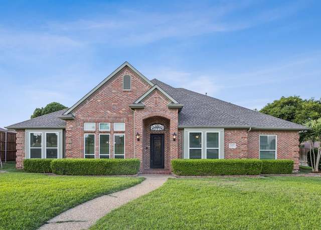 Property at 2401 Fountain Head Dr, Plano, TX 75023, 3 beds, 3 baths