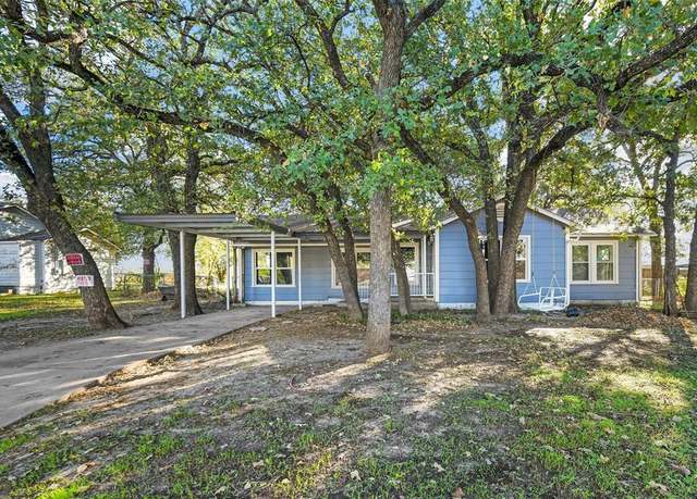Property at 4536 Hodgkins Rd, Lake Worth, TX 76135, 3 beds, 2 baths