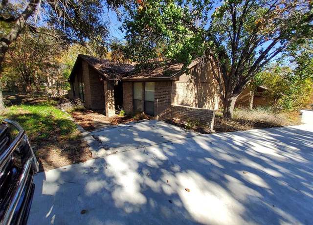 Property at 913 Highwoods Trl, Fort Worth, TX 76112, 3 beds, 2 baths