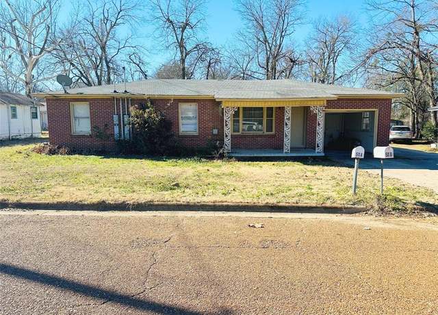 Property at 511 Mcmillan Dr, Winnsboro, TX 75494, 4 beds, 3 baths