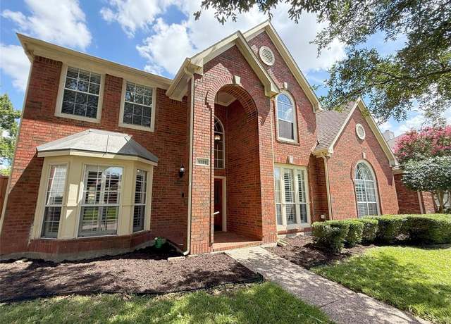Property at 4528 Chesterwood Dr, Plano, TX 75093, 4 beds, 3.5 baths