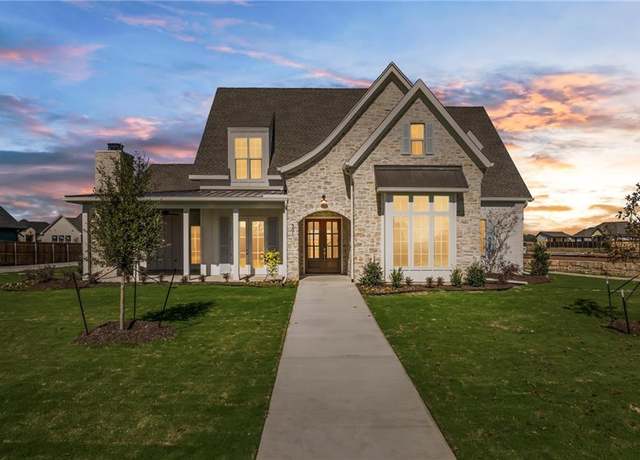 Property at 301 Champions Way, Mcgregor, TX 76657, 4 beds, 4 baths