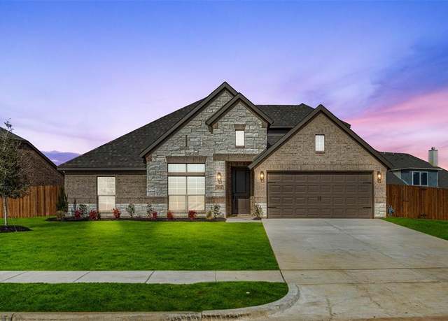 Property at 1826 Sudbury Dr, Cleburne, TX 76033, 3 beds, 2.5 baths