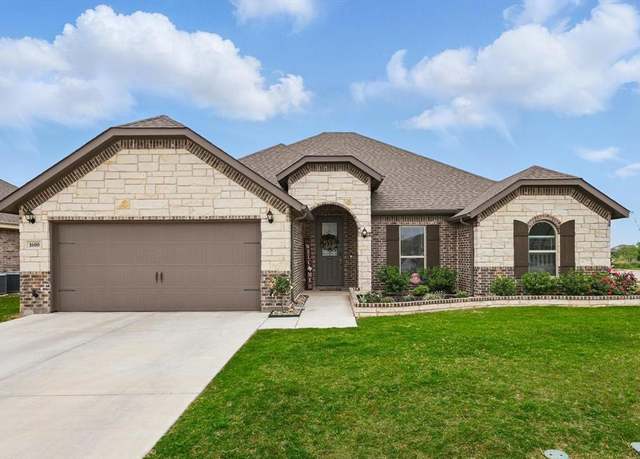 Property at 1600 Wagon Wheel Way, Krum, TX 76249, 4 beds, 2 baths
