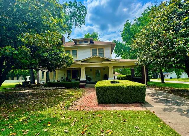 Property at 500 S Ross Ave, Mexia, TX 76667, 5 beds, 2.5 baths