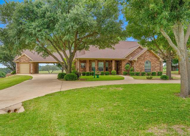 Property at 100 Wood Creek Dr, Gatesville, TX 76528, 3 beds, 2 baths