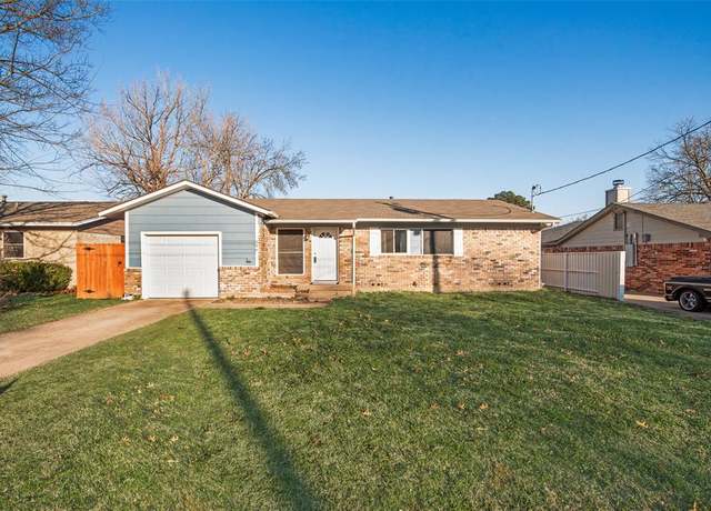 Property at 506 Lois St, Aubrey, TX 76227, 3 beds, 1 bath
