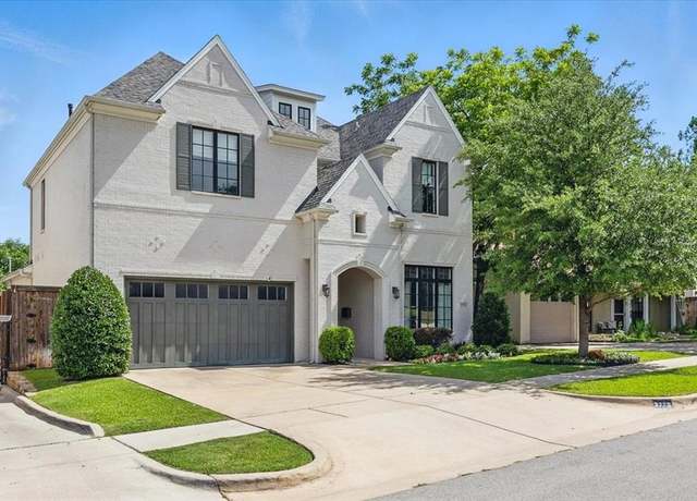 Property at 3770 W 5th St, Fort Worth, TX 76107, 5 beds, 4 baths