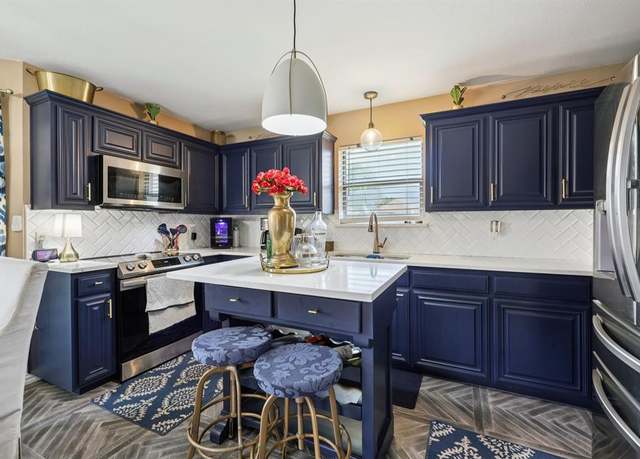 Property at 7004 Spoonbill Ct, Arlington, TX 76002, 3 beds, 2 baths