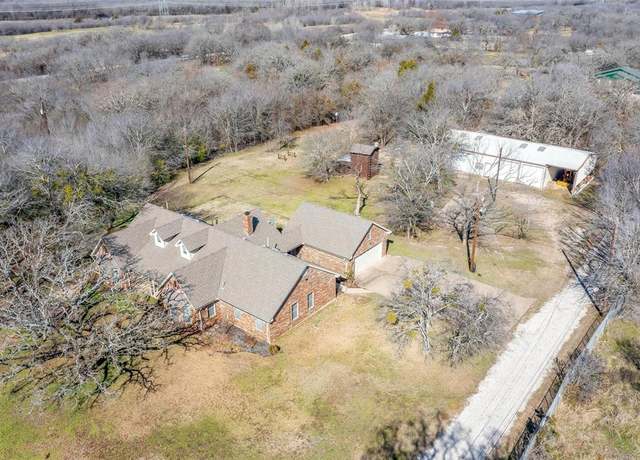 Property at 5145 Brown Ln, Fort Worth, TX 76140, 3 beds, 2.5 baths