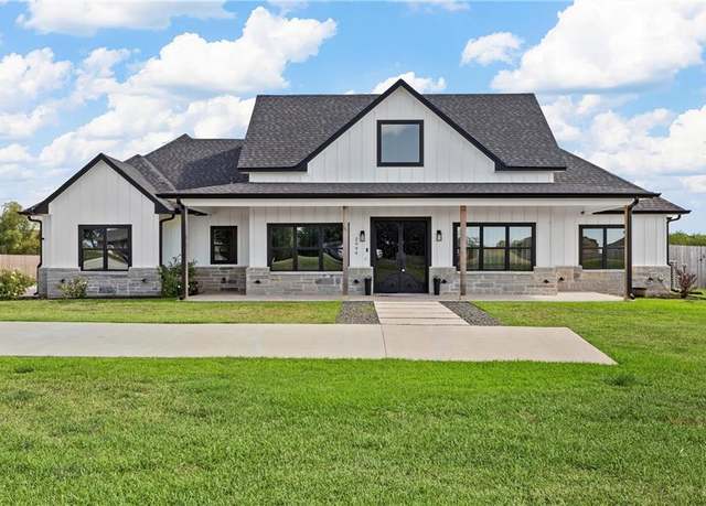 Property at 2994 Mockingbird Ln, Moody, TX 76557, 3 beds, 2.5 baths