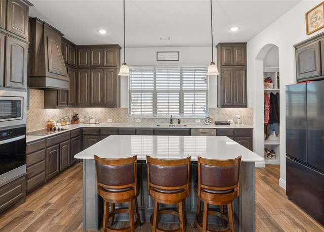 Property at 6129 Park Dr, Fort Worth, TX 76179, 4 beds, 2.5 baths