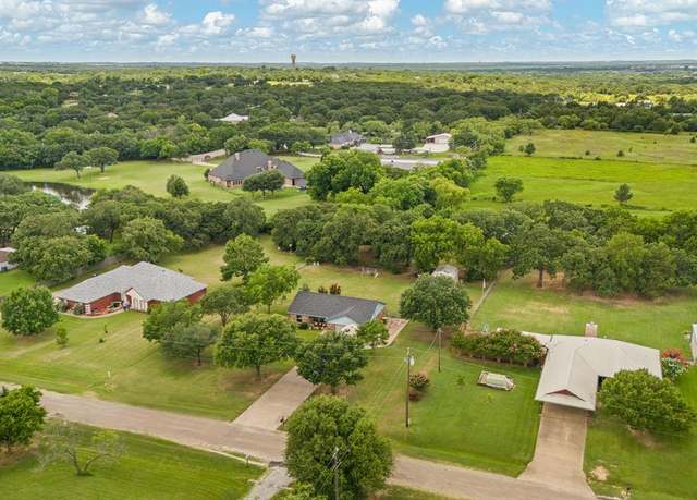 Property at 232 Bluebonnet Dr, Burleson, TX 76028, 3 beds, 2 baths