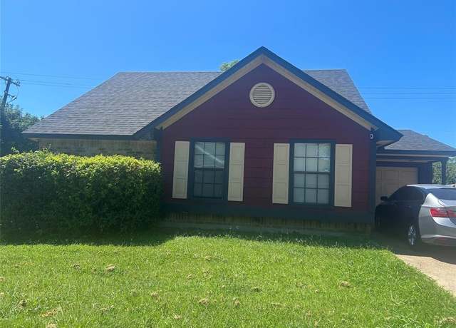 Property at 3203 Wilbarger Dr, Dallas, TX 75227, 3 beds, 2 baths