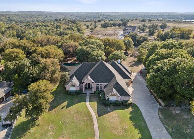 Property at 117 Muir Hill Dr, Aledo, TX 76008, 4 beds, 3 baths