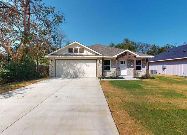 Property at 703 Cedar St, Cleburne, TX 76031, 3 beds, 2 baths