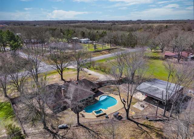 Property at 1039 Fm 2909, Canton, TX 75103, 3 beds, 2 baths