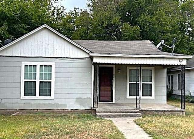Property at 827 N Morris St, Gainesville, TX 76240, 2 beds, 1 bath