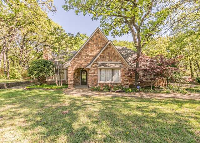 Property at 2111 Meadowview Dr, Keller, TX 76262, 3 beds, 2 baths