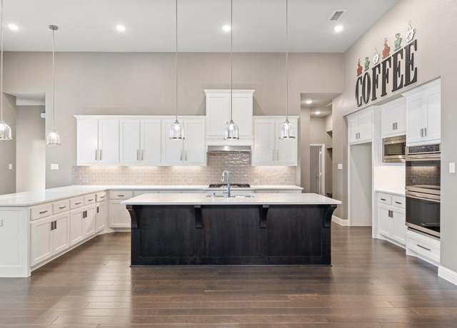 Property at 1013 Parkstone Dr, Little Elm, TX 76227, 4 beds, 3.5 baths