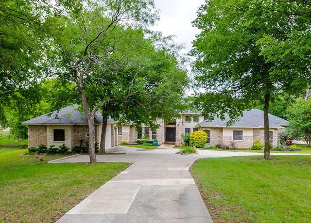 Property at 6413 Shoreline Dr, Little Elm, TX 75068, 4 beds, 3 baths