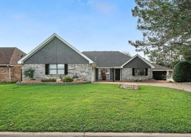 Property at 5257 Sherbrooke Ln, Abilene, TX 79606, 3 beds, 2 baths