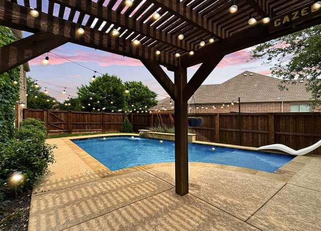 Property at 7304 Chittamwood Ct, Denton, TX 76208, 4 beds, 3.5 baths