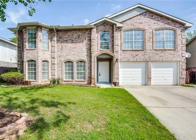 Property at 3214 Meadowview Dr, Corinth, TX 76210, 4 beds, 2.5 baths