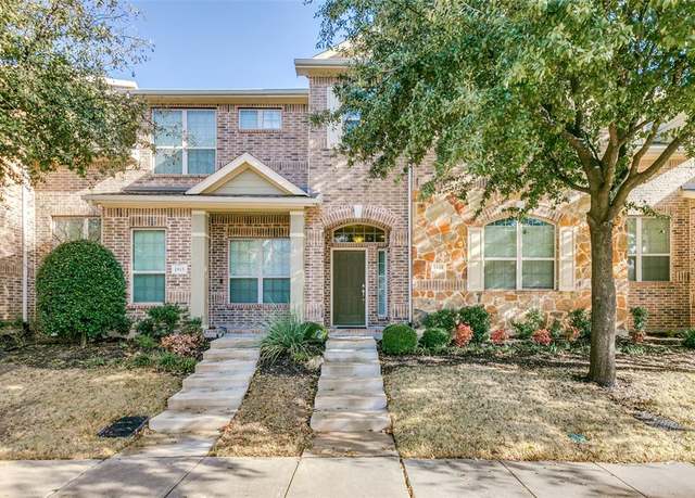 Property at 1911 Loma Linda Dr, Irving, TX 75063, 3 beds, 2.5 baths