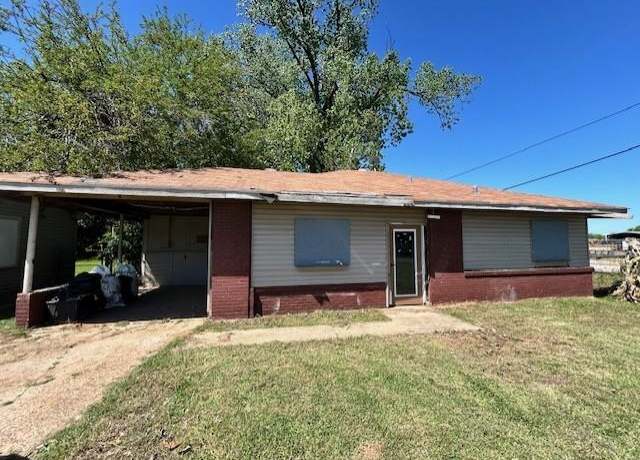 Property at 1925 Mccall St, Bossier City, LA 71111, 3 beds, 1 bath