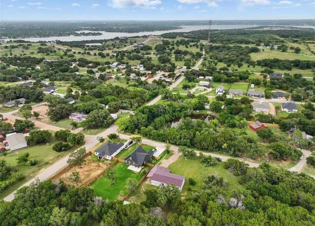 Property at 5904 S Lakeside Hills Ct, Granbury, TX 76048, 3 beds, 2 baths