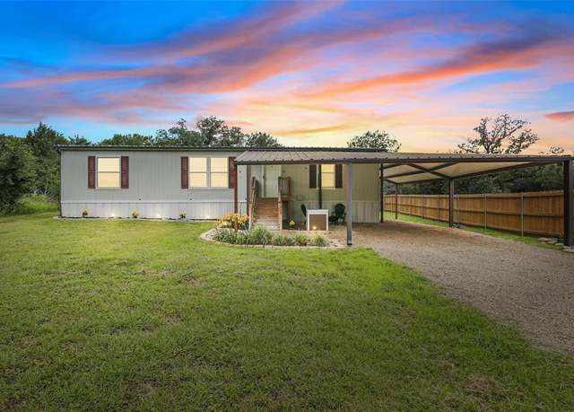 Property at 5904 S Lakeside Hills Ct, Granbury, TX 76048, 3 beds, 2 baths